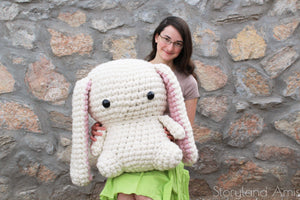 Storyland Amis, Extreme Bunny Amigurumi Crochet Kit