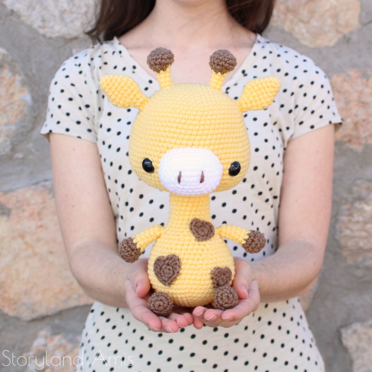 PATTERN Gerald the Cuddle-Sized Giraffe Amigurumi – Storyland Amis
