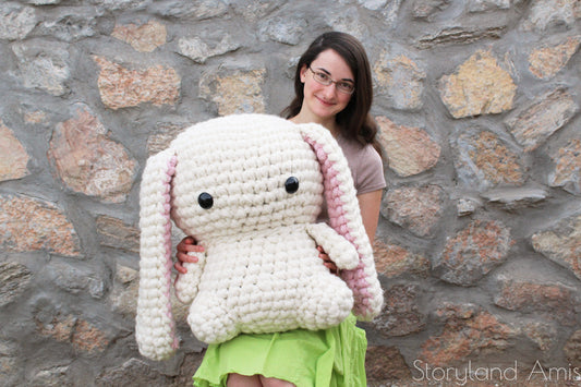 Storyland Amis, Extreme Bunny Amigurumi Crochet Kit