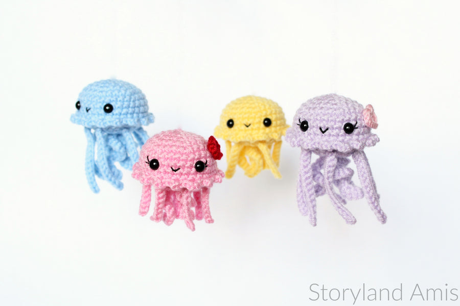 Pattern: Baby Jellyfish Amigurumi
