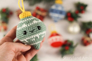 Amigurumi PATTERN: Vintage Christmas Ball Ornament Crochet Tutorial