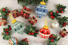 Amigurumi PATTERN: Vintage Christmas Ball Ornament Crochet Tutorial