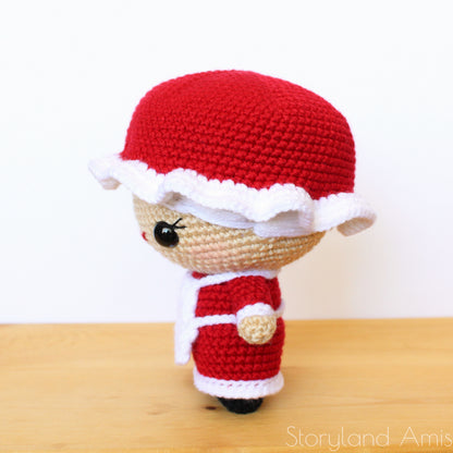 PATTERN Cuddle-Sized Santa Claus & Mrs. Claus Amigurumi
