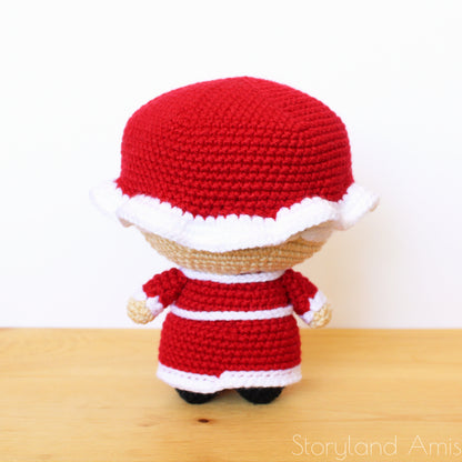 PATTERN Cuddle-Sized Mrs. Claus Amigurumi