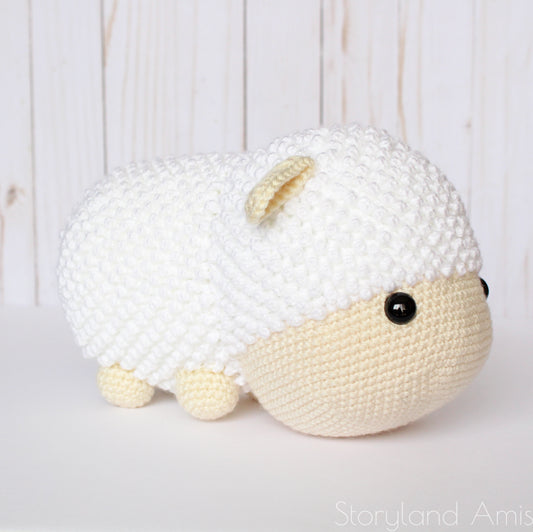 PATTERN Lyla the Cuddle-Sized Lamb Amigurumi