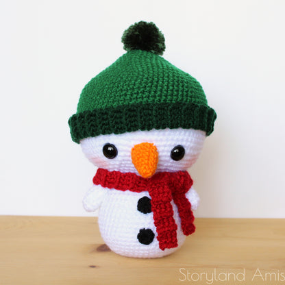 PATTERN Roly the Cuddle-Sized Snowman Amigurumi