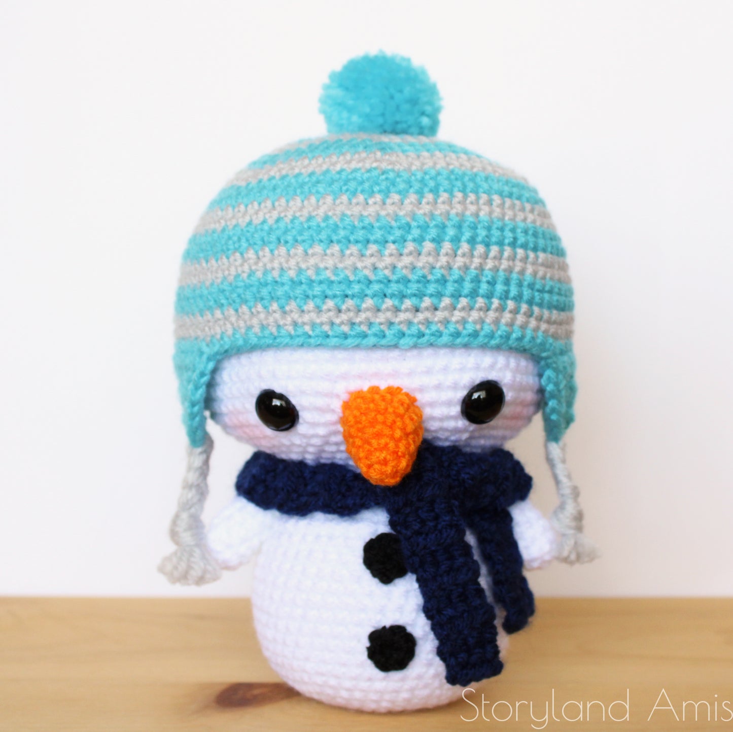 PATTERN Roly the Cuddle-Sized Snowman Amigurumi