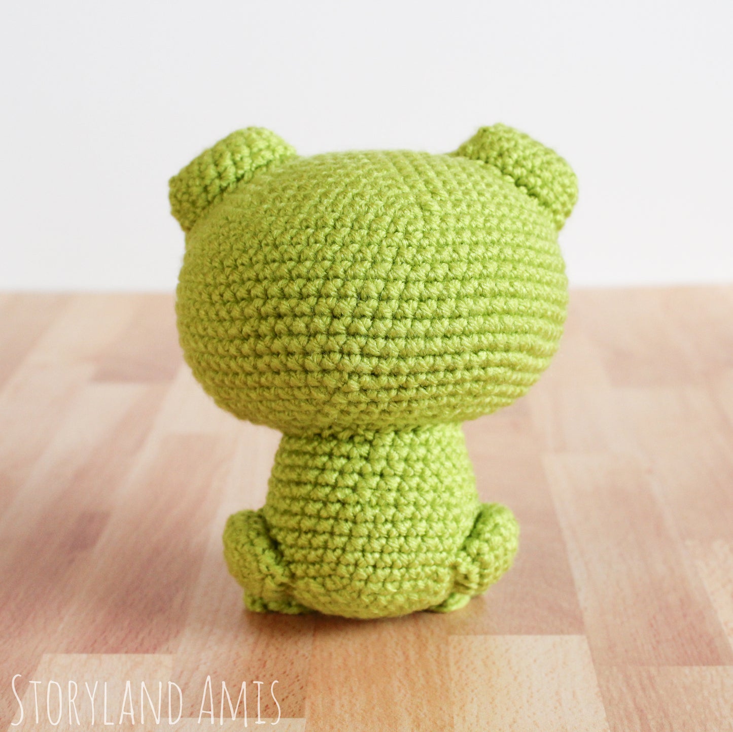 CROCHET PATTERN Ribbert the Frog Amigurumi