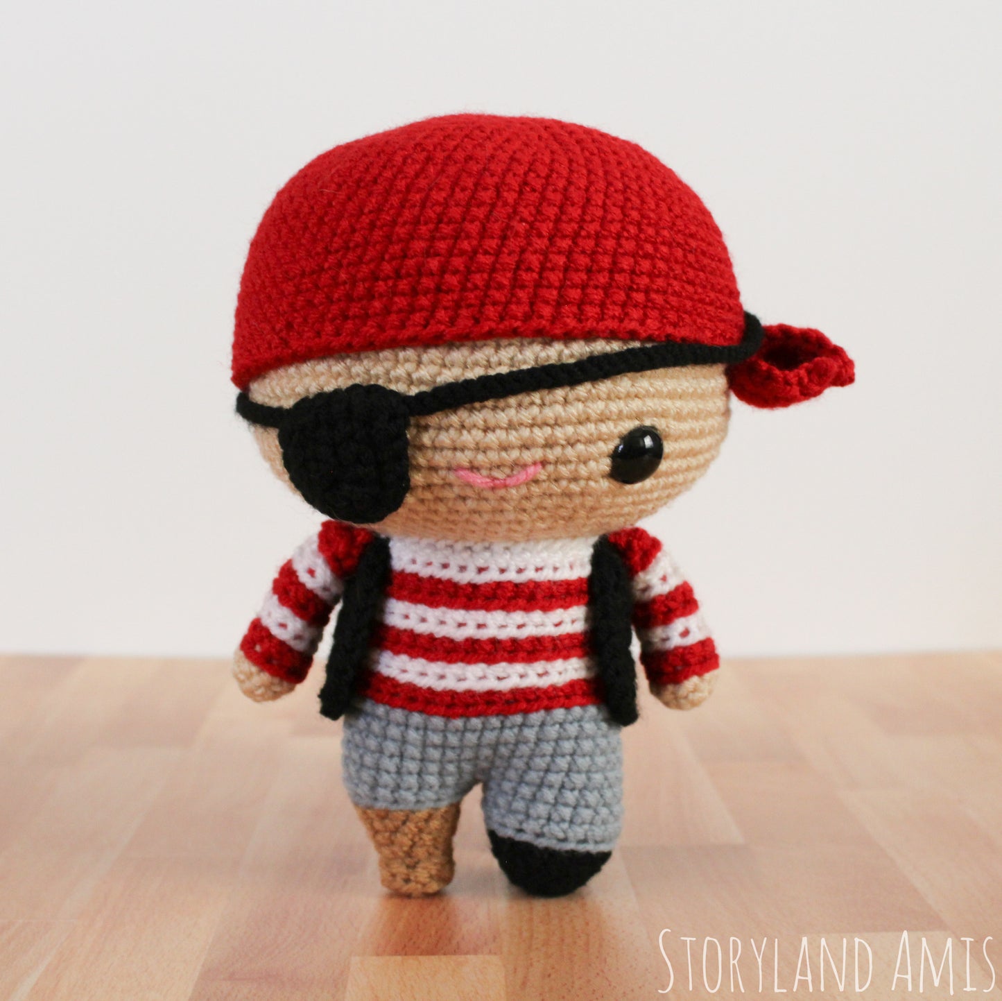 PATTERN Pete the Pirate Amigurumi
