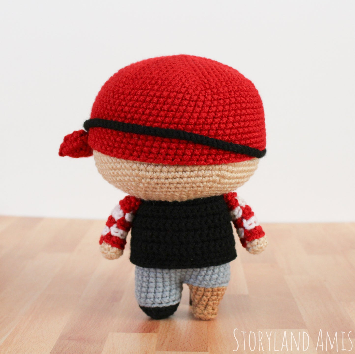 PATTERN Pete the Pirate Amigurumi