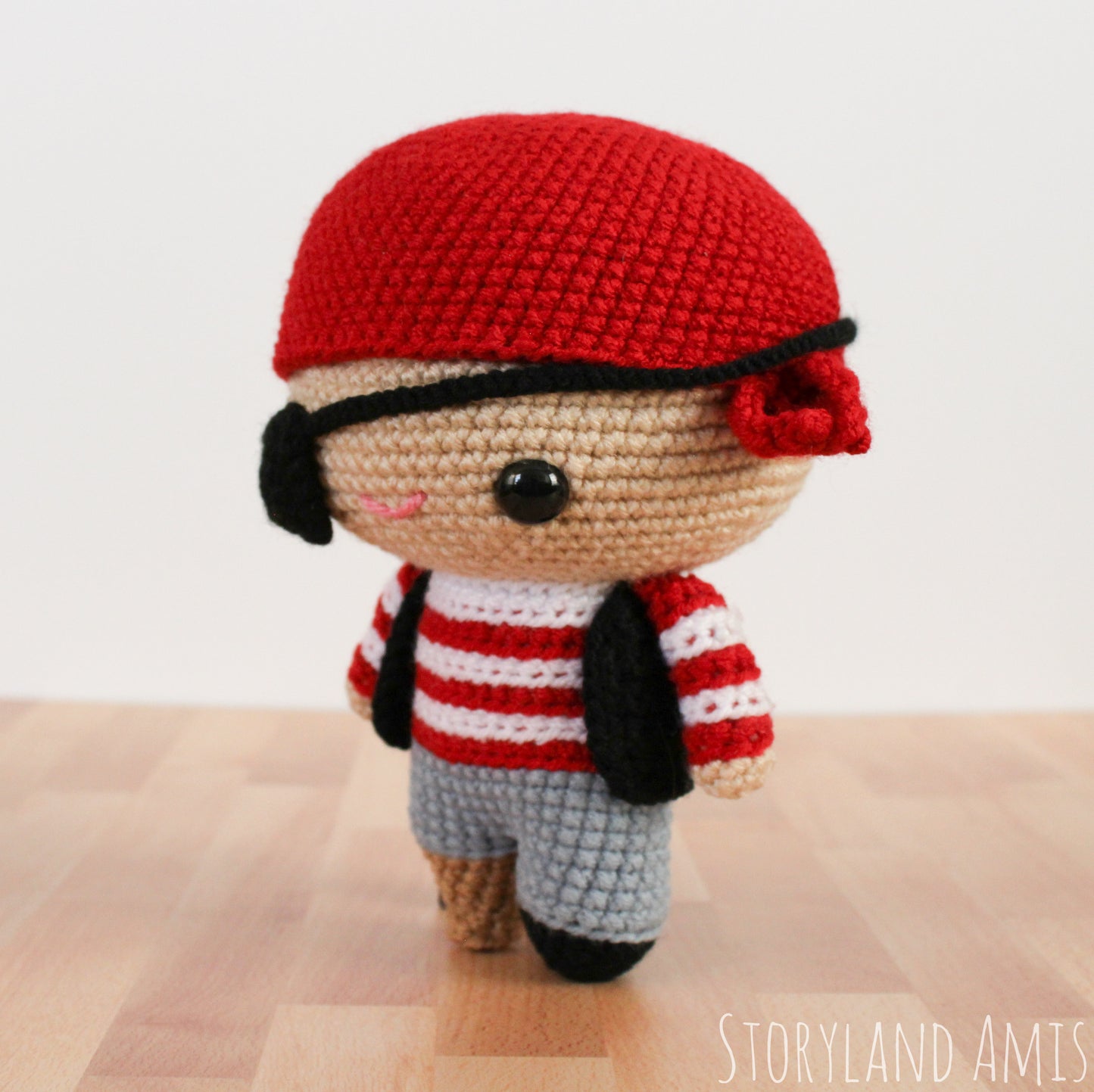 PATTERN Pete the Pirate Amigurumi