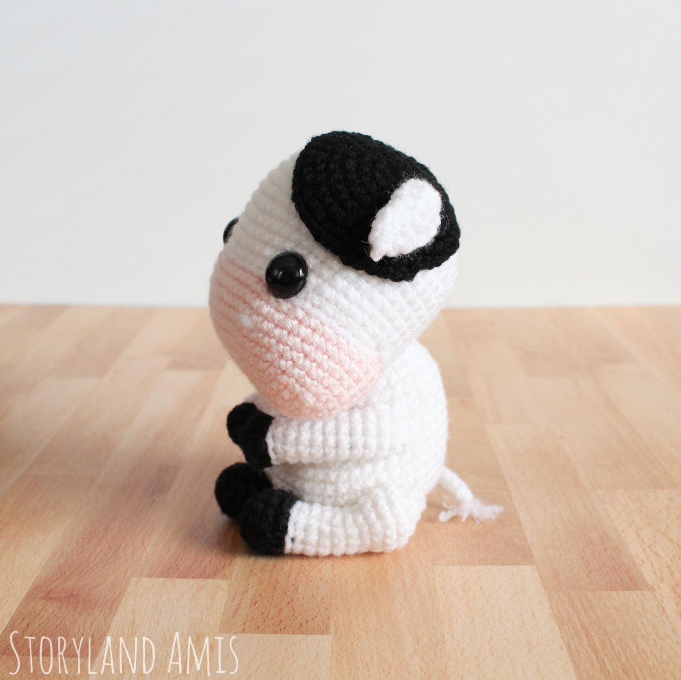 Crochet PATTERN: Chloe the Cow Amigurumi