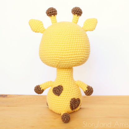 PATTERN Gerald the Cuddle-Sized Giraffe Amigurumi