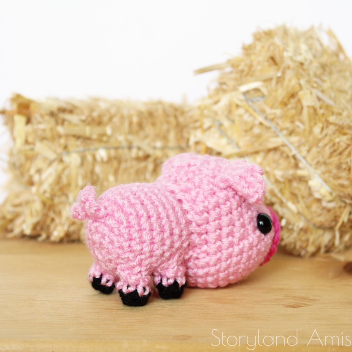 PATTERN Billy the Baby Pig Amigurumi