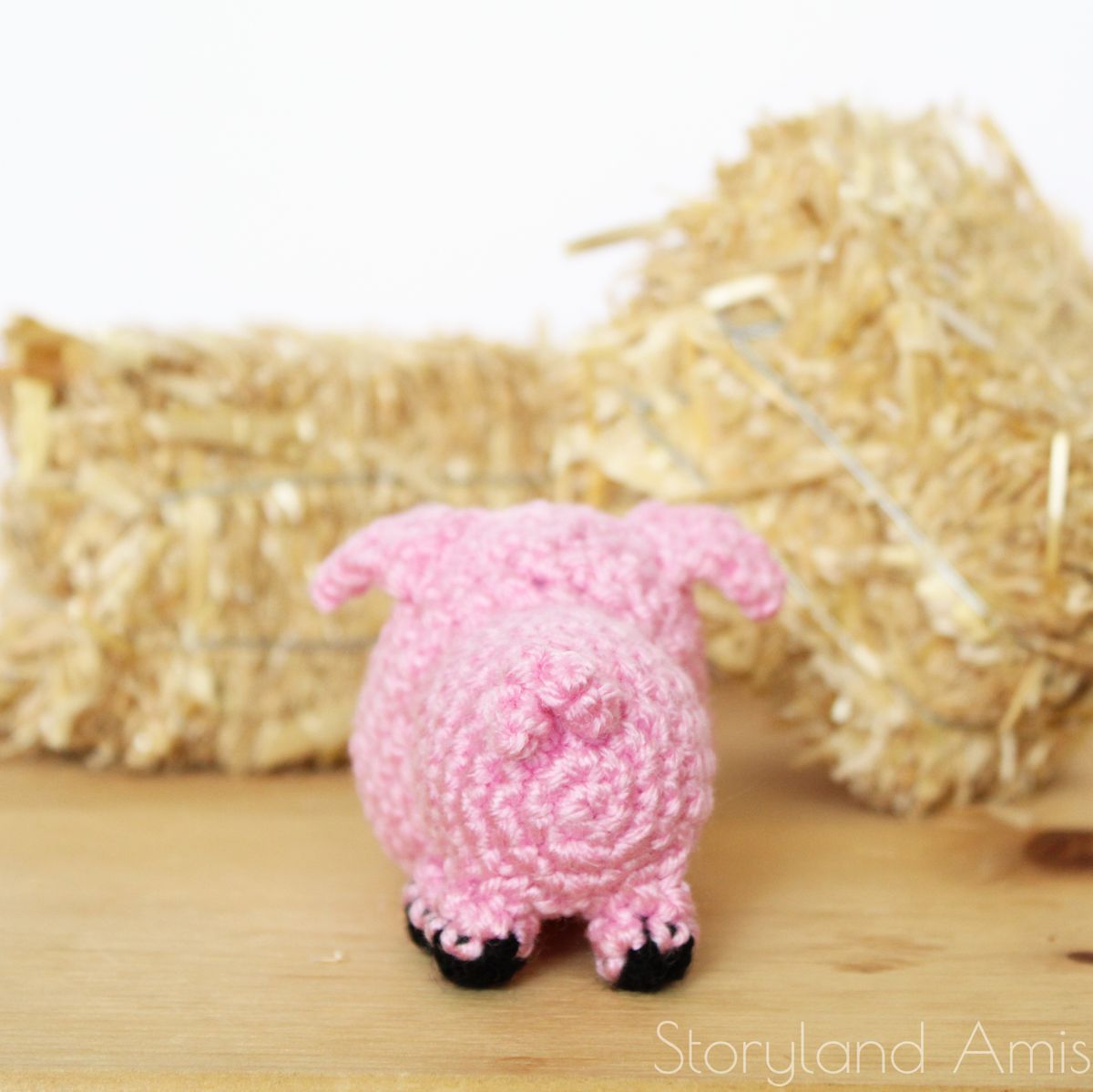 PATTERN Billy the Baby Pig Amigurumi